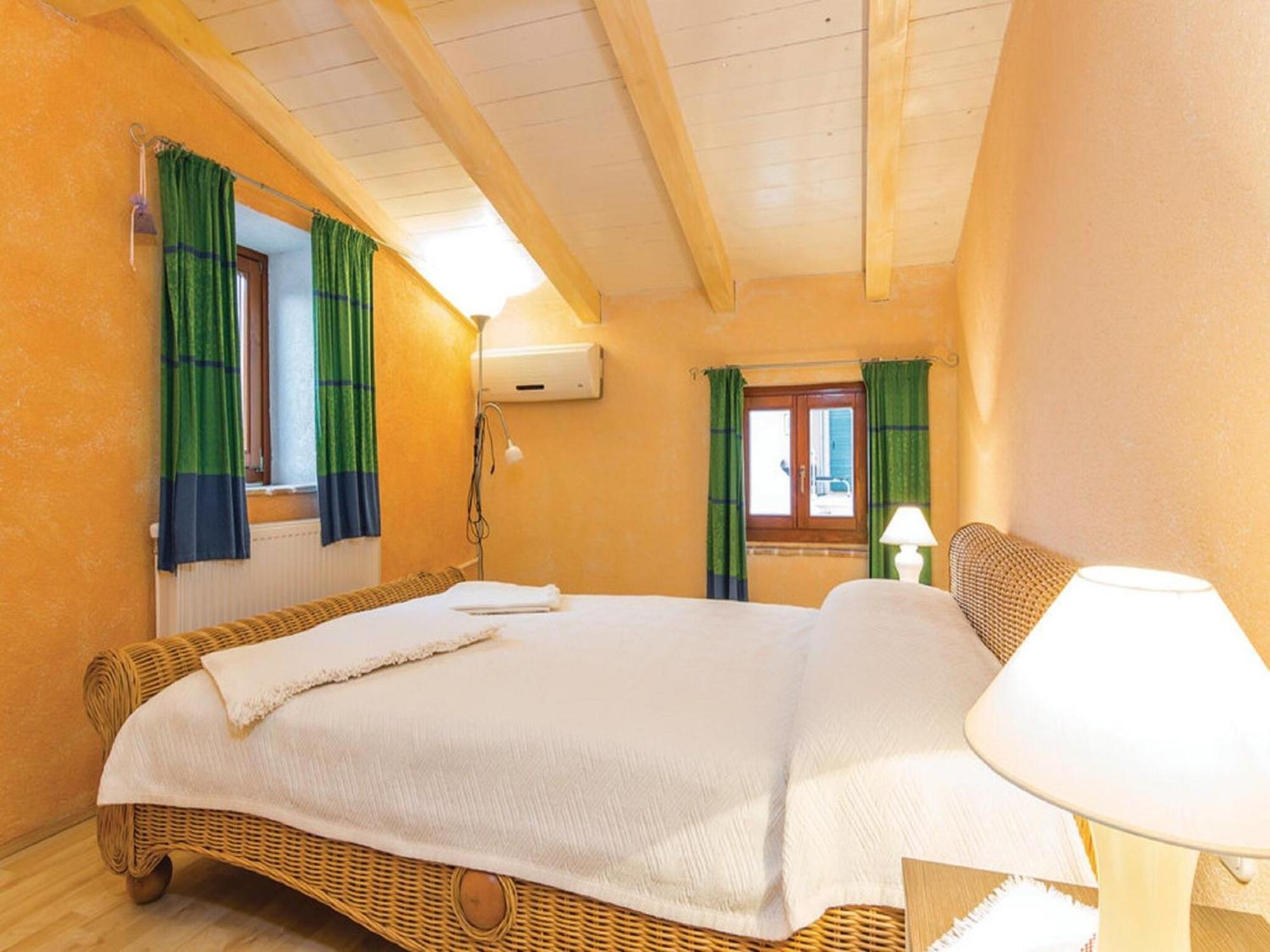 Rustic Holiday Home In Vrsar With Garden Dış mekan fotoğraf